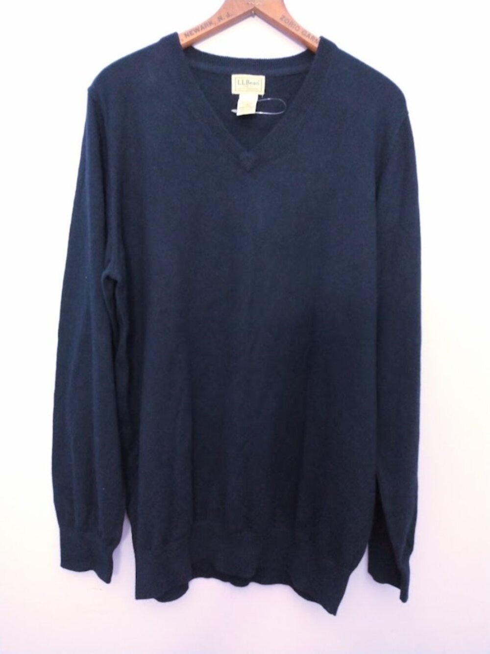 LL Bean V-Neck Sweater Mens L Tall Navy Blue Cotton Cashmere Blend 275552 NWOT